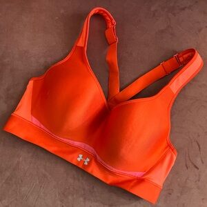 UnderArmor fitted racer back sports bra
